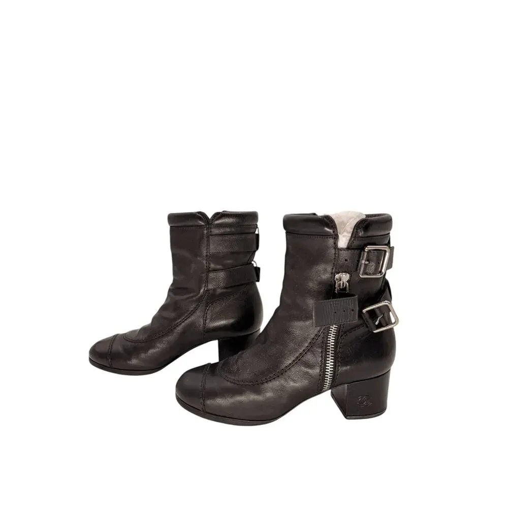 Chanel Leather Interlocking CC Logo Ankle Moto BIker Boots Black Women's Size 38